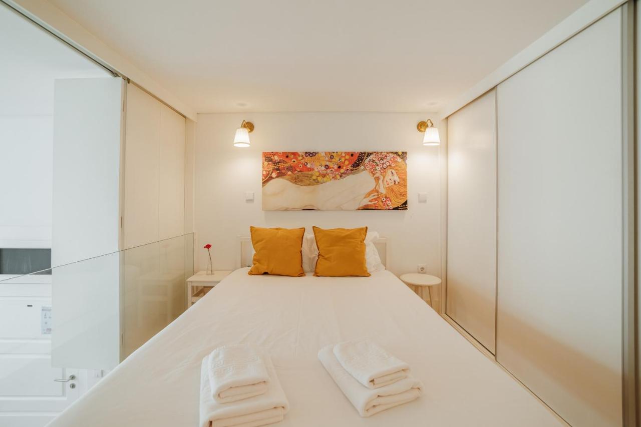 Historic & Sunny Mezzanine Bolhao By Vacationy Apartment Porto Exterior photo