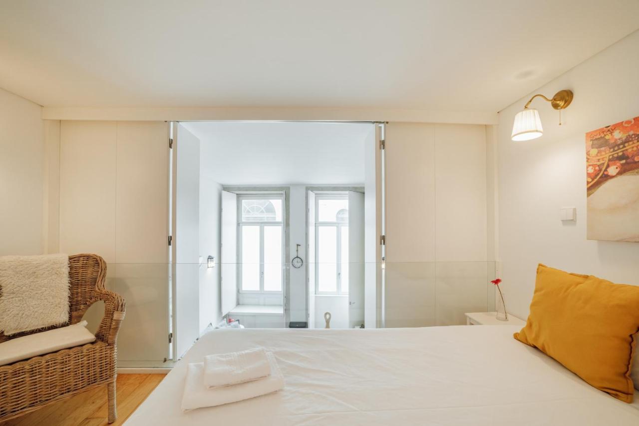 Historic & Sunny Mezzanine Bolhao By Vacationy Apartment Porto Exterior photo